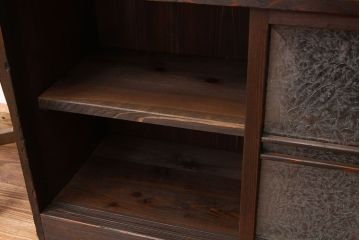 レトロ家具　昭和レトロ　古い木の結霜ガラス入り大型収納棚(下駄箱)