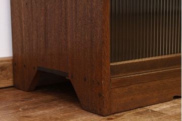 レトロ家具　アンティーク　モールガラス入りレトロな特大下駄箱(収納棚)