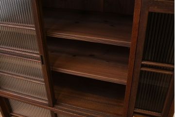 レトロ家具　アンティーク　モールガラス入りレトロな特大下駄箱(収納棚)