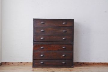 アンティーク家具　素敵なデザイン!古い木のシンプルな二段重ねチェスト