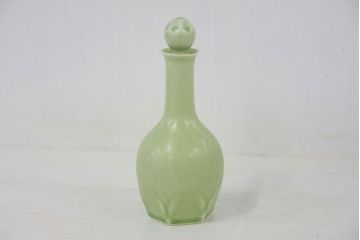 アンティーク雑貨　○古い萬珠堂・緑釉酒器