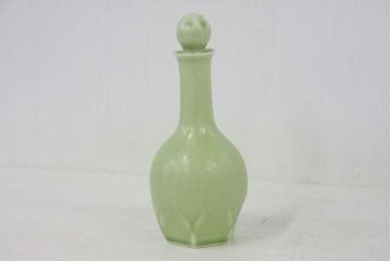 アンティーク雑貨　○古い萬珠堂・緑釉酒器