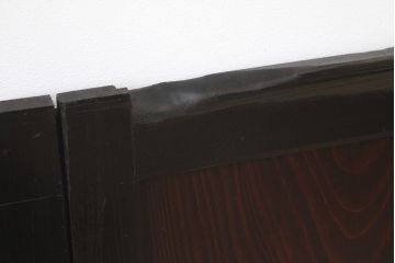 古民具・骨董 古い木の重厚な一枚板帯戸2枚(板戸)