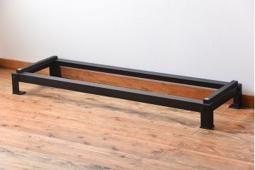 アンティーク家具　古民具・骨董 重厚な鉄脚付き前欅仙台一間箪笥(仙台箪笥)