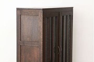アンティーク家具　アンティーク　古い木のモールとダイヤガラス入り本箱(ブックケース)