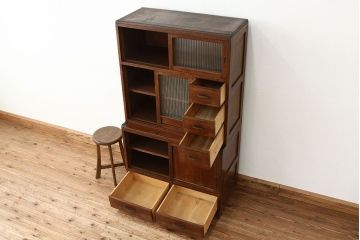 レトロ家具　☆アンティーク　モールガラス入りシンプルな作業台付き食器棚(昭和レトロ)