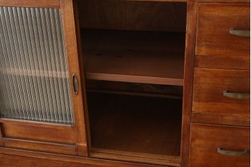 レトロ家具　☆アンティーク　モールガラス入りシンプルな作業台付き食器棚(昭和レトロ)