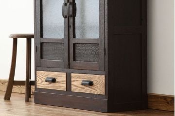 アンティーク家具　アンティーク　結霜ガラス入りシックな本箱(ブックケース)