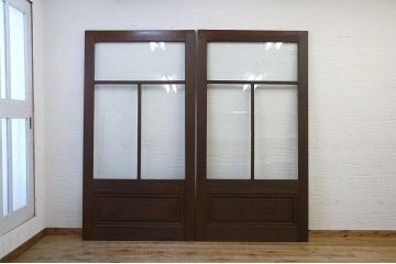 古いナラ材の重厚なガラス戸2枚セット