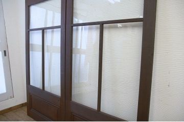 古いナラ材の重厚なガラス戸2枚セット