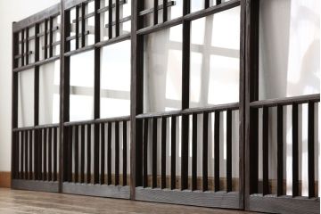 アンティーク　シックなデザインのクリアガラス窓4枚セット(ガラス戸・引き戸)