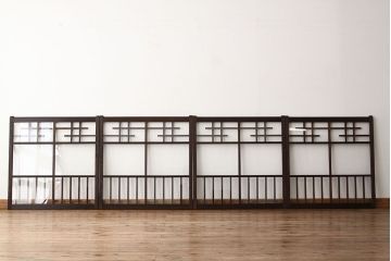 アンティーク　シックなデザインのクリアガラス窓4枚セット(ガラス戸・引き戸)