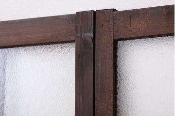 アンティーク　古い木のレトロな模様ガラス戸2枚セット(引き戸)