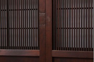 ★古民具・骨董　古い木の上質な裏障子付き細身の万本格子戸4枚セット