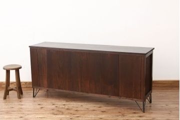 アンティーク家具　アンティーク　天板無垢材の鉄脚ローボード(ドロワーチェスト)