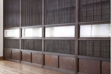 古民具・骨董　希少な巾の広い裏障子付き格子戸4枚セット(引き戸)