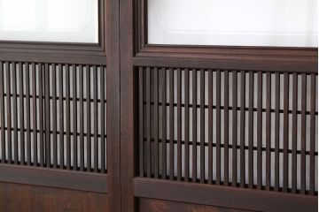 古民具・骨董　希少な巾の広い裏障子付き格子戸4枚セット(引き戸)