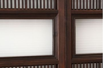古民具・骨董　古い木の銀モールガラス格子戸4枚セット(裏障子付き引き戸)