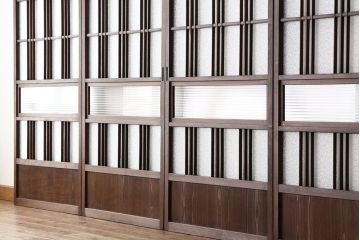 アンティーク　古い木のモールとダイヤガラス入り引き戸4枚セット(ガラス戸)