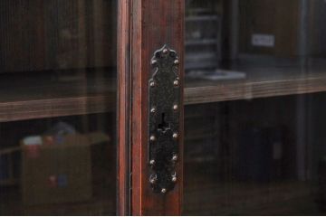 アンティーク家具　極上!迫力のある二段重ね収納箪笥(水屋箪笥、ガラスケース、食器棚、収納棚)