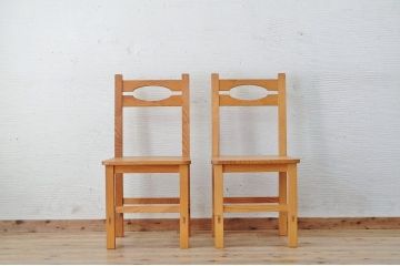 アンティーク家具　1960年代　パイン材のシンプルな椅子2脚セット