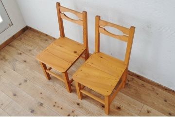 アンティーク家具　1960年代　パイン材のシンプルな椅子2脚セット