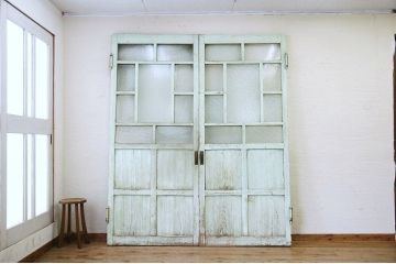 ◆希少!古い郵便局の大きな自由蝶番のガラスドア一対(両開き)　