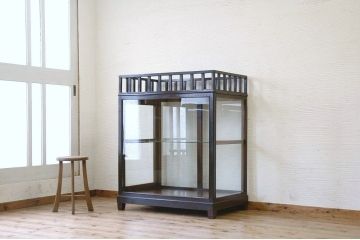 美品!古い酒屋の飾り枠付きのガラスケース2