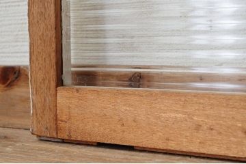 ペンキの剥げたレトロなモールガラス引き戸2枚セット