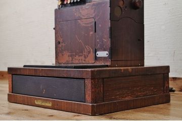 アンティーク雑貨　ビンテージ　アメリカナショナル製　レトロなキャッシュレジスター