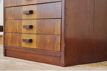 レトロ家具　古い木のレトロな小引き出し