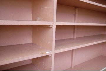 アンティーク家具　特大!ペンキの剥げた大きな飾り棚