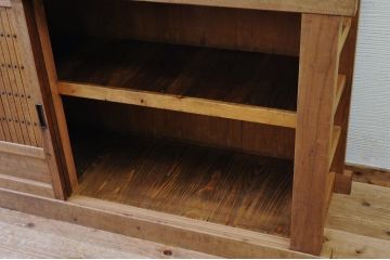アンティーク家具　特注品　前面総桜材の希少な水屋箪笥