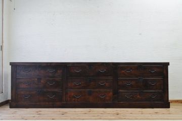アンティーク家具　素敵な雰囲気!特大の九尺横長時代箪笥