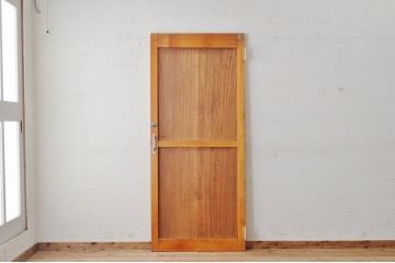 桐材一枚板　贅沢な作りのドア