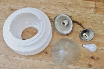 極上品!プレスガラス付きの天井照明(大)