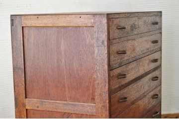 アンティーク家具　小物収納にぴったりなアンティーク引き出し(チェスト)