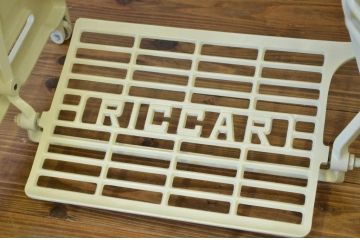 白いペイントのかわいいリメイクミシンテーブル(RICCAR)作業台