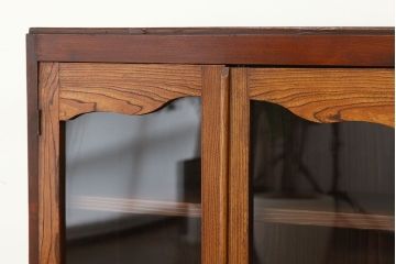 レトロ家具　昭和レトロ　素敵な雰囲気の無垢材本箱(ブックケース)