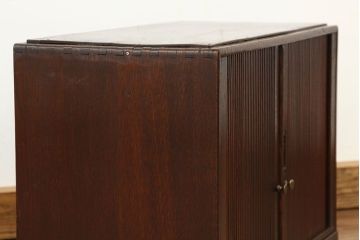 アンティーク家具　アンティーク　シャッター扉の造りの良いナラ材書類棚(収納棚蛇腹)