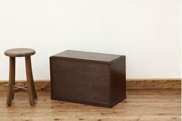 アンティーク家具　アンティーク　シャッター扉の造りの良いナラ材書類棚(収納棚蛇腹)