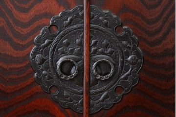 中古　伝統工芸岩谷堂箪笥　高級キャビネット(収納棚・本棚・ブックケース)