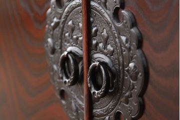 中古　伝統工芸岩谷堂箪笥　高級キャビネット(収納棚・本棚・ブックケース)
