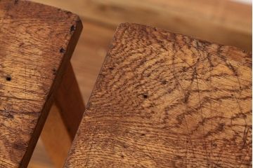 レトロ家具　昭和レトロ　古い学校の無垢材角スツール2脚セット(1)