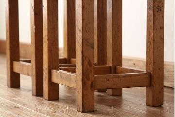 レトロ家具　昭和レトロ　古い学校の無垢材角スツール2脚セット(4)
