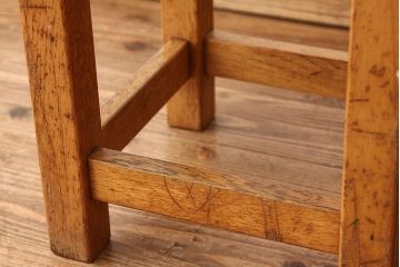 レトロ家具　昭和レトロ　古い学校の無垢材角スツール2脚セット(4)