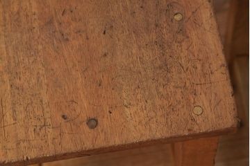 レトロ家具　昭和レトロ　古い学校の無垢材角スツール2脚セット?