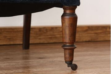 アンティーク家具　アンティーク　シックなキャスター付きシングルソファ(椅子・チェア)