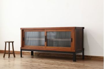 アンティーク家具　アンティーク　モールガラス入りアイアンスタンドローボード