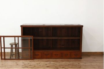 レトロ家具　昭和レトロ　古い木の6杯引き出し収納棚(サイドボード)